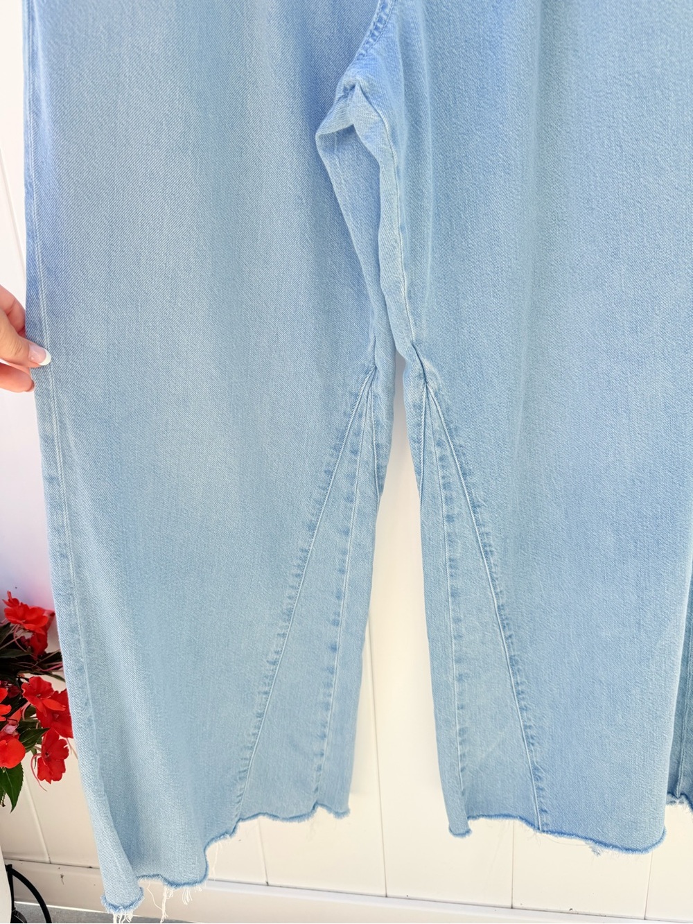 We The Free Sheridan Mid Rise Light Blue Wide Leg High-Rise Jeans - Picture 4 of 7